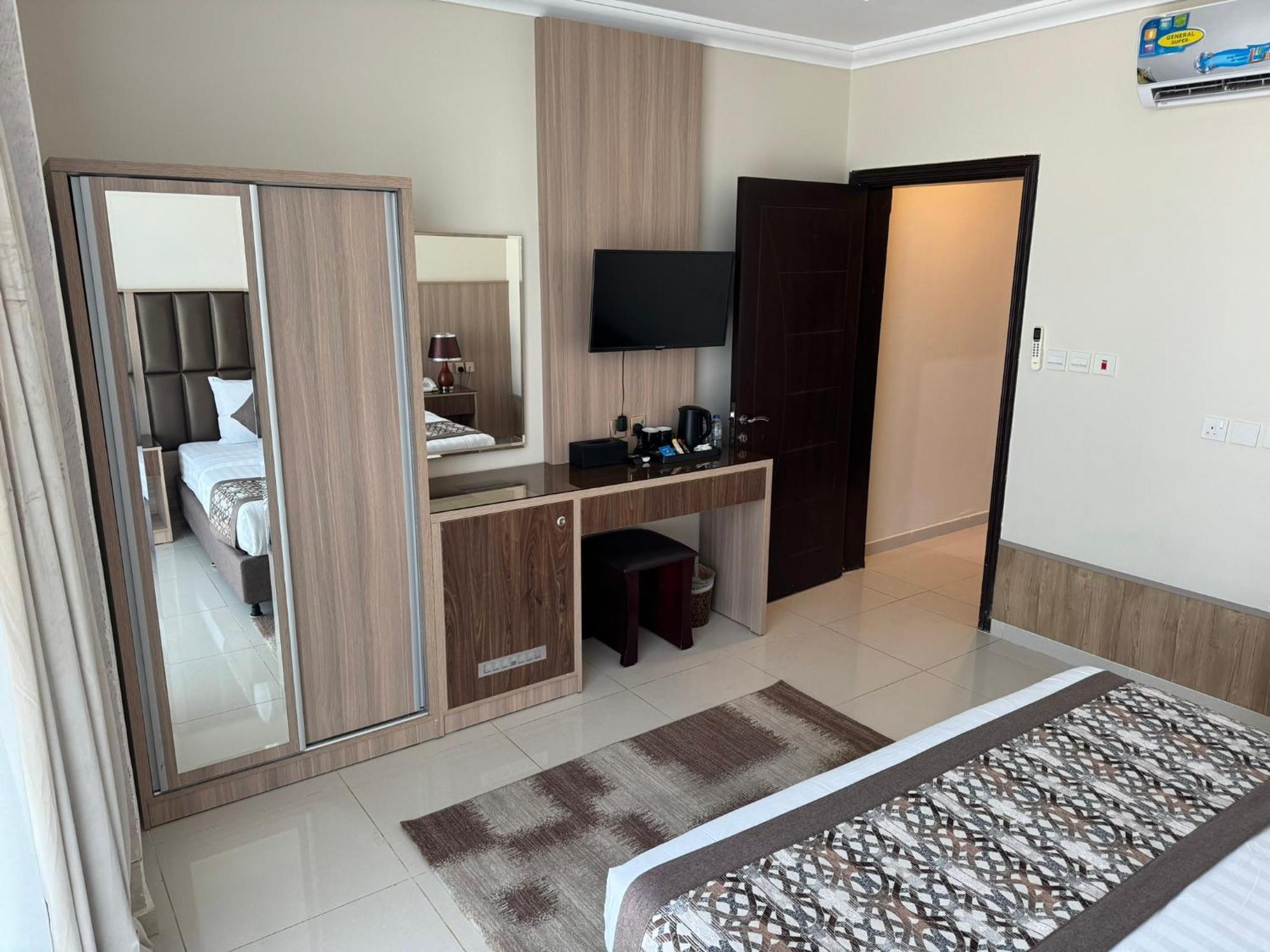 Primotel Suites As Salamah Jiddah Esterno foto