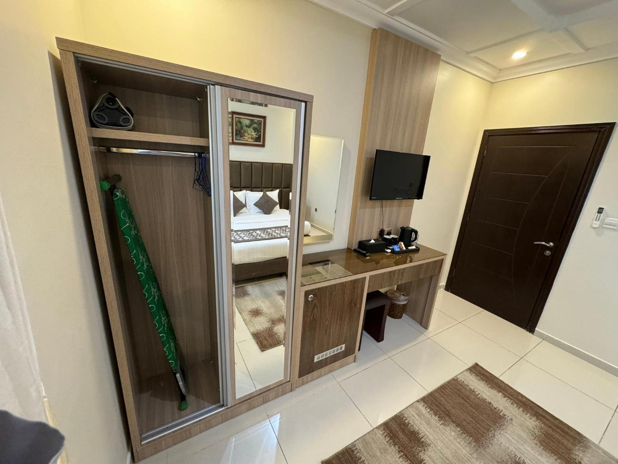 Primotel Suites As Salamah Jiddah Esterno foto