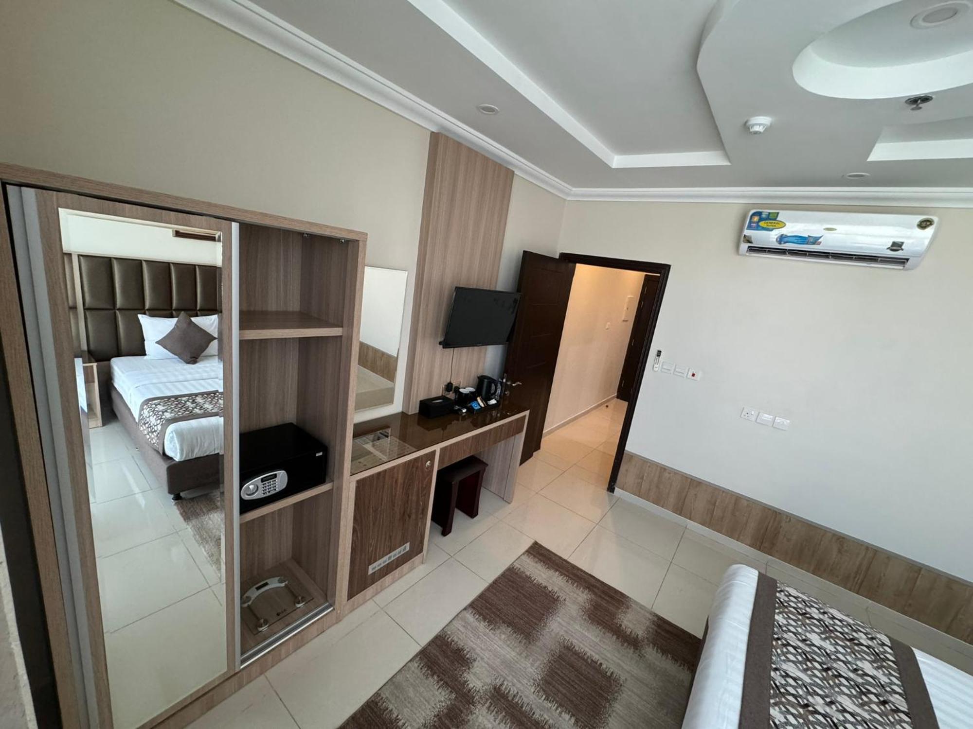 Primotel Suites As Salamah Jiddah Esterno foto